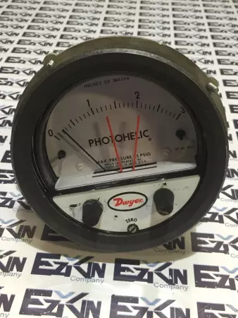 Dwyer 3003C Photohelic® Pressure Gauge 0-3