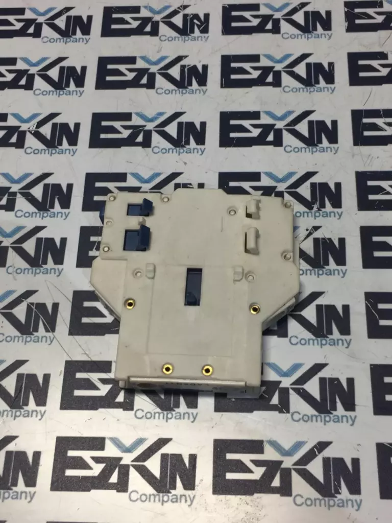 Telemecanique LAD8N11 Auxiliar Contactor Block, 10A 600V 