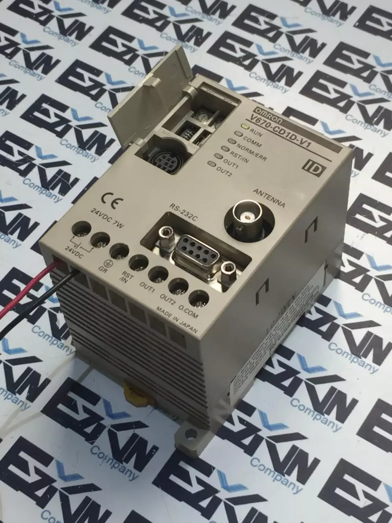 Omron V670-CD1D-V1 ID Controller 