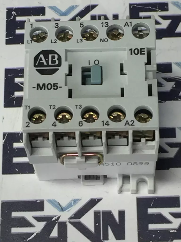Allen-Bradley 100-MO5N*3 SER. A Contactor, 110V Coil 600VAC 12Amp 