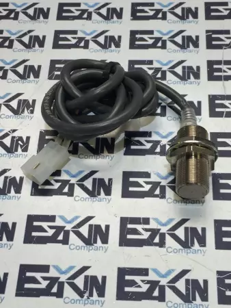 Omron E2E-X7D1-N Cylindrical Shielded Standard Proximity Sensor 