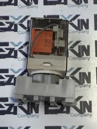 Allen-Bradley 700-HA32A1 SER.D Relay 120VAC 