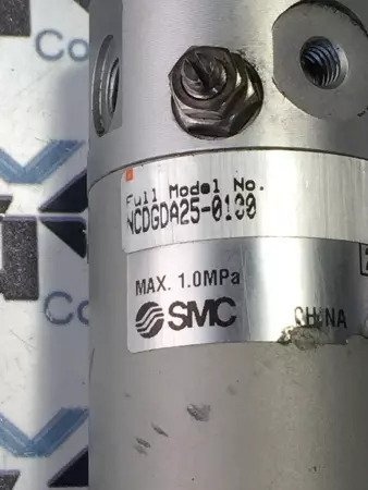 SMC NCDGDA25-0100 Pneumatic Cylinder 