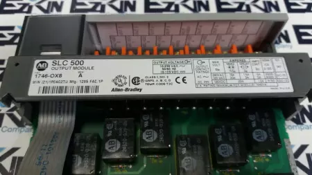 Allen-Bradley 1746-OX8 SER.A Output Module 10-250VAC 10-125VDC 