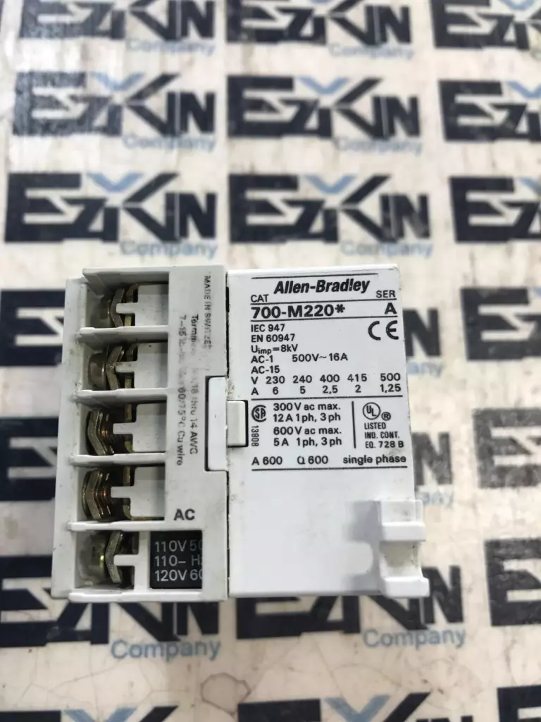 Allen-Bradley 700-M220* SER.A Mini Control Relay, 300VAC 12A / 600VAC 5A 
