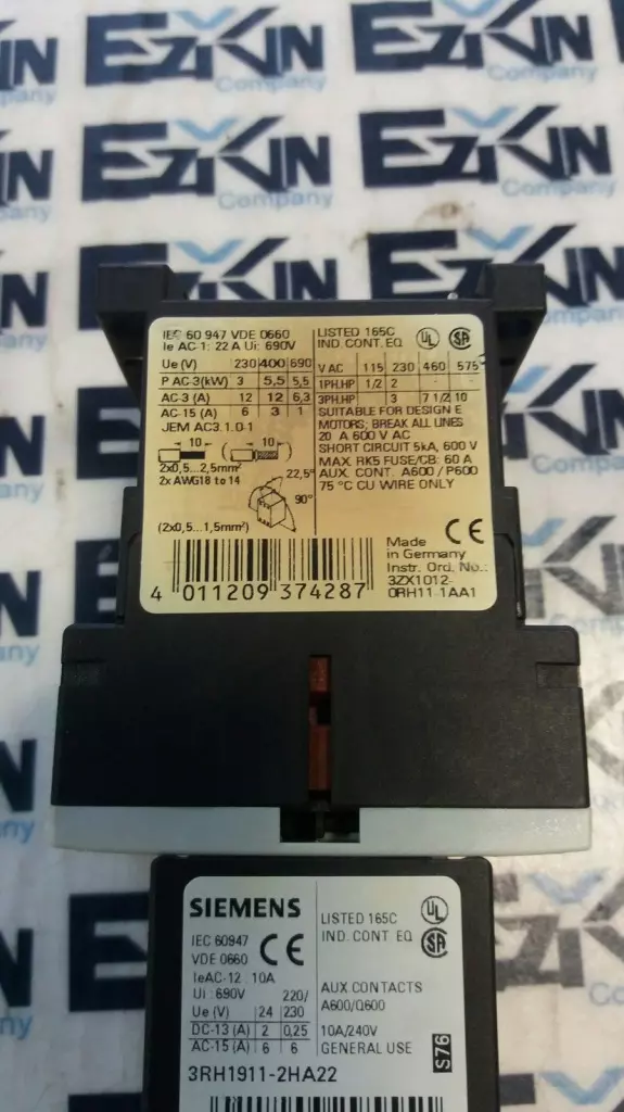 Siemens 3RT1916-1EH100 Contactor Relay W/3RH1911-2HA22 Auxiliary Contact Block 
