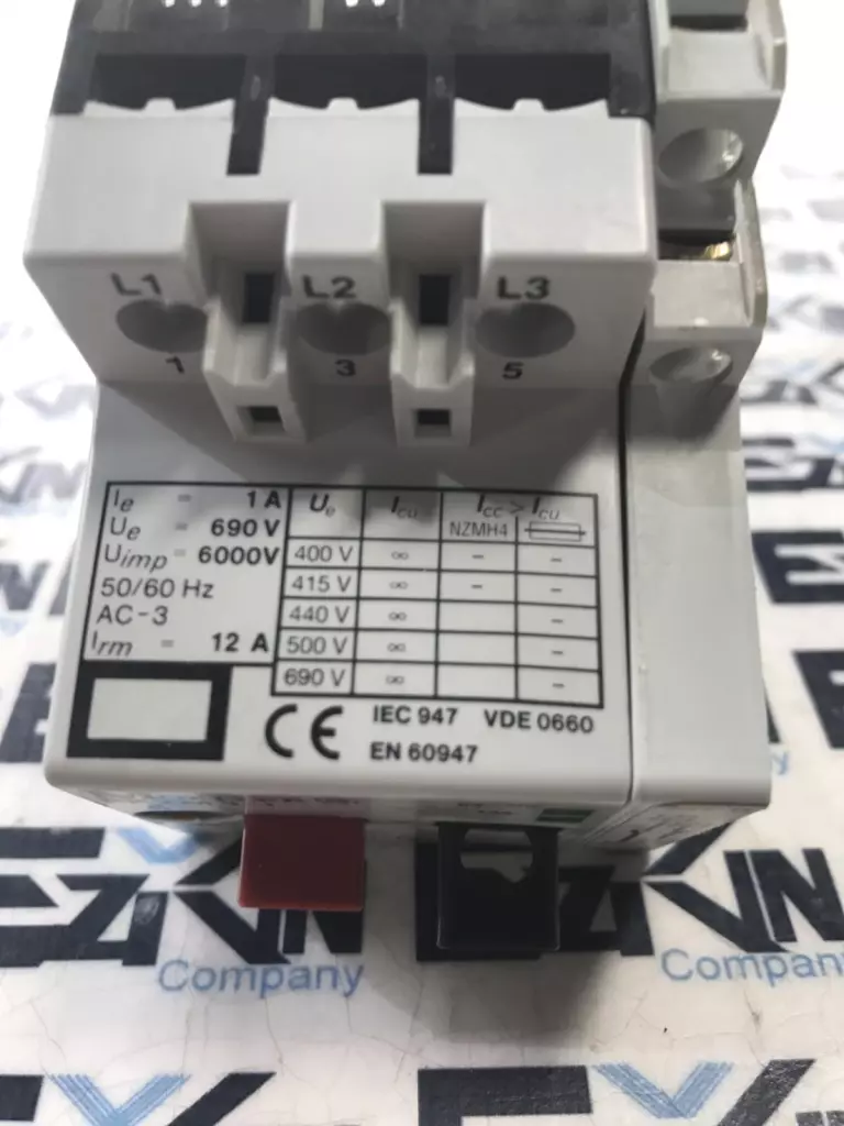 Moeller PKZM1-1 Manual Motor Starter-Protector 600V 5Amp Range 0.6-1.0Amp 