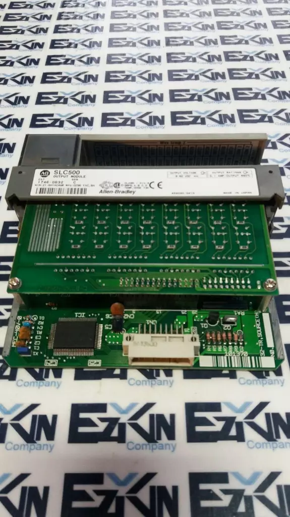 Allen-Bradley 1746-OB32 SER. C SLC 500 Output Module 