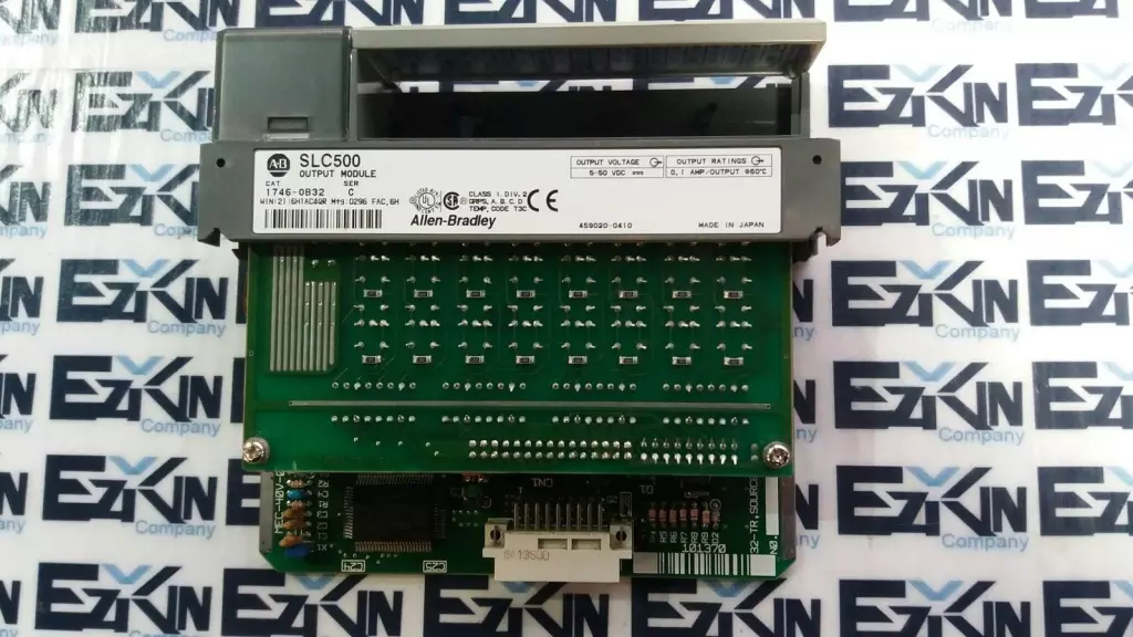 Allen-Bradley 1746-OB32 SER. C SLC 500 Output Module 