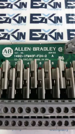 Allen-Bradley 1494-IFM40F-F24-2 SER.A Interface Module 10-30VAC/DC 