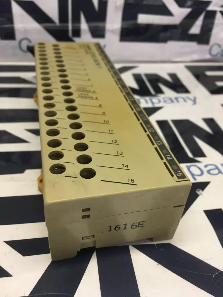 Omron G7VC-OC16-1 Output Block 24VDC 