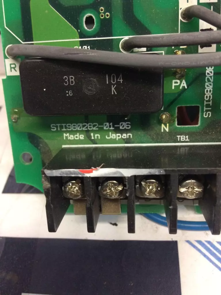 Square D STI980282-01-06 PC Circuit Board 