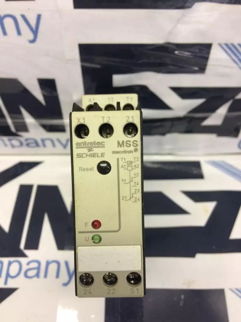 Schiele Entrelec 2.430.811.03 Thermistor Motor Protection Relay 250V 4A Lot of 2