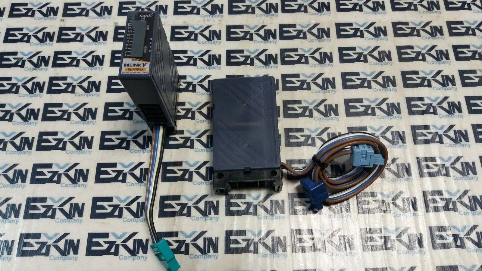 Sunx SL-VTP4J S-Link V-Series Flexible Wire-Saving Module Lot of 2