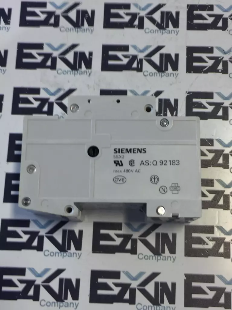 Siemens 5SX22 C10 2-Pole Circuit Breaker, 480VAC 10Amp 