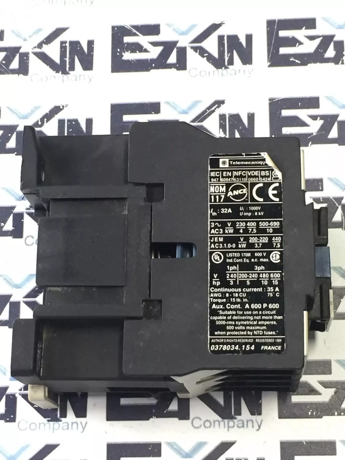 Telemecanique LC1D1800 Contactor, 24V Coil 600V 32Amp 