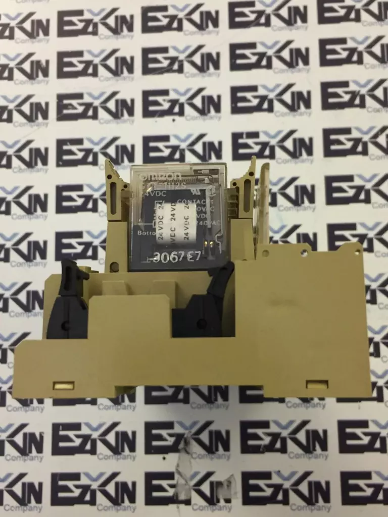Omron P7TF-OS16 Relay Block Base 16-Slot with 7 Relays 24 VDC 