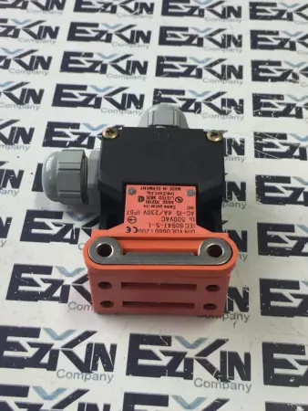 Siemens 3SE3 257-6XX Interlock Switch 