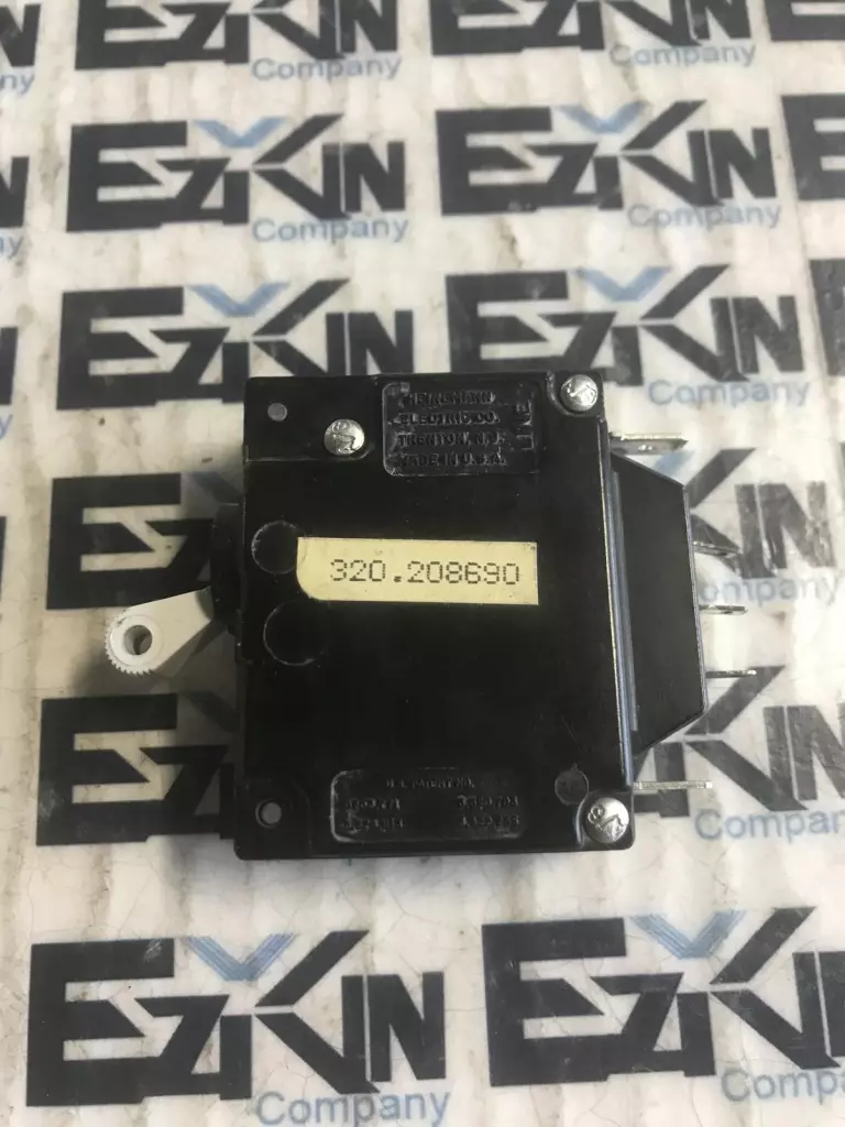 Heinemann JA1S-Z372-1 1-Pole Circuit Breaker, 250V AC 65DC 10A 