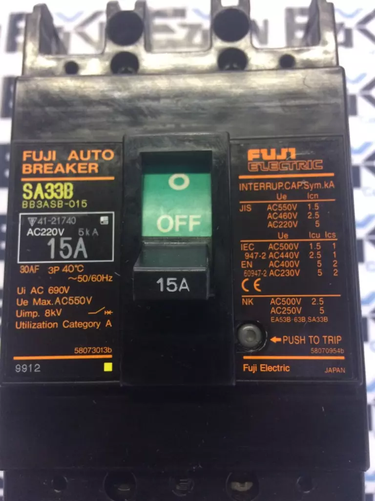 Fuji SA33B Circuit Breaker 220V 15Amp 