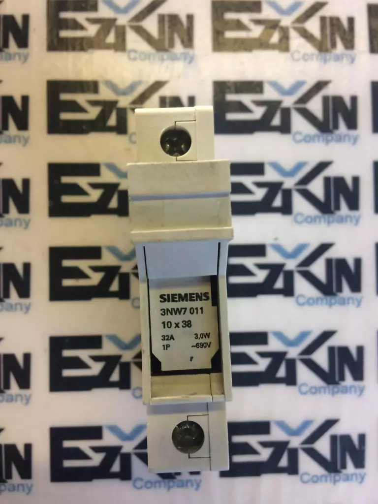 Siemens 3NW7 011 1-Pole Fuse Holder 600V 30Amp 