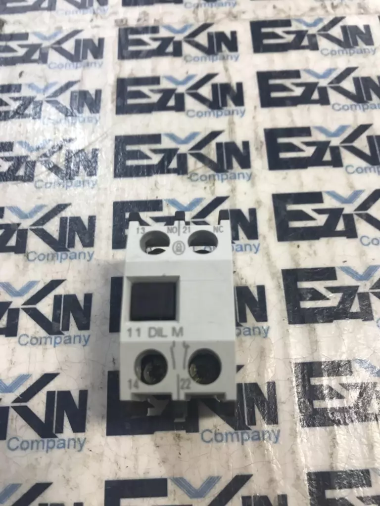 Moeller 11 DIL M Auxiliary Contactor, 600VAC 15A  250VDC 1A 