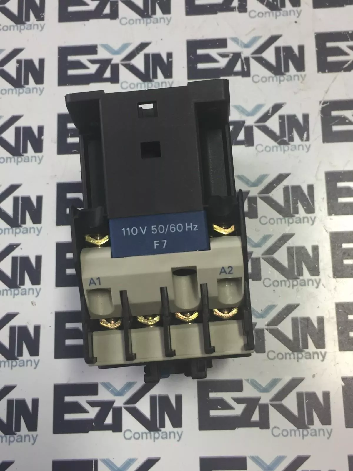 Telemecanique LC1D0910 Contactor, 600VAC 20A 110V Coil 50/60 Hz 