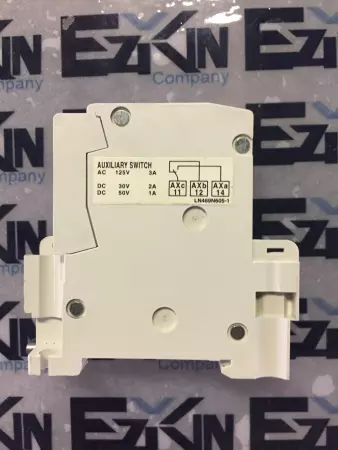 MITSUBISHI CP30-BA CIRCUIT PROTECTOR 2A 220VAC POLE 1 W/AUX SWITCH