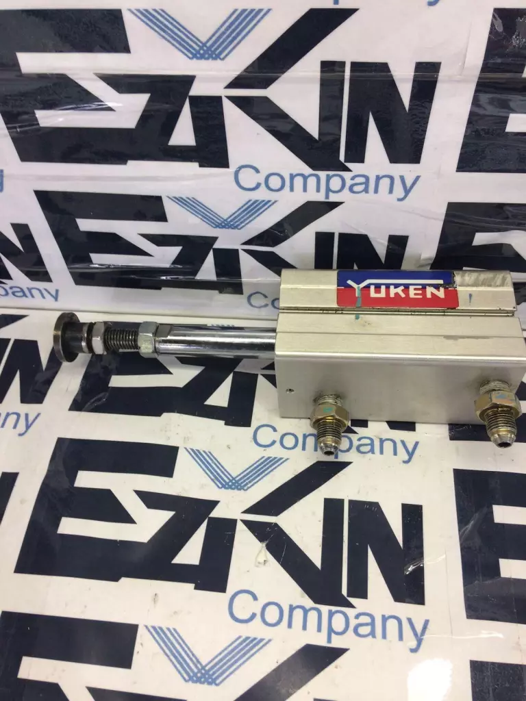 Yuken C6R-SA-3SA32B140N60 Hydraulic Cylinder, 32mm Bore 18mm Stroke 