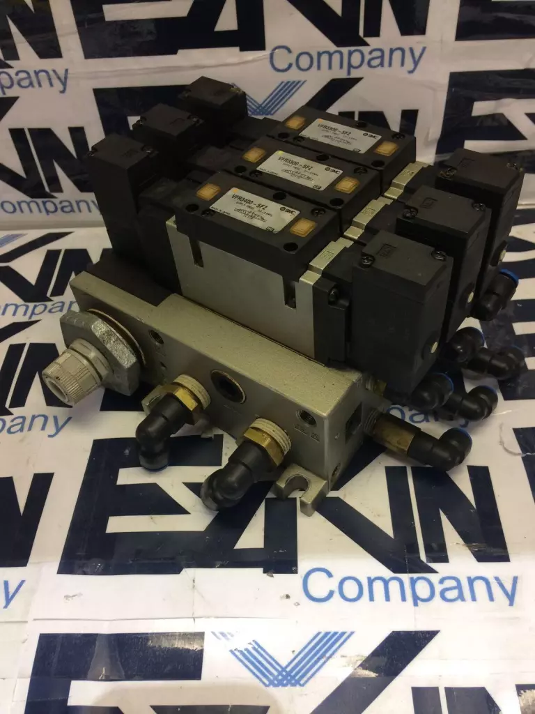 SMC VFR3400-5FZ Solenoid 3-Valve Assembly W/Manifold 