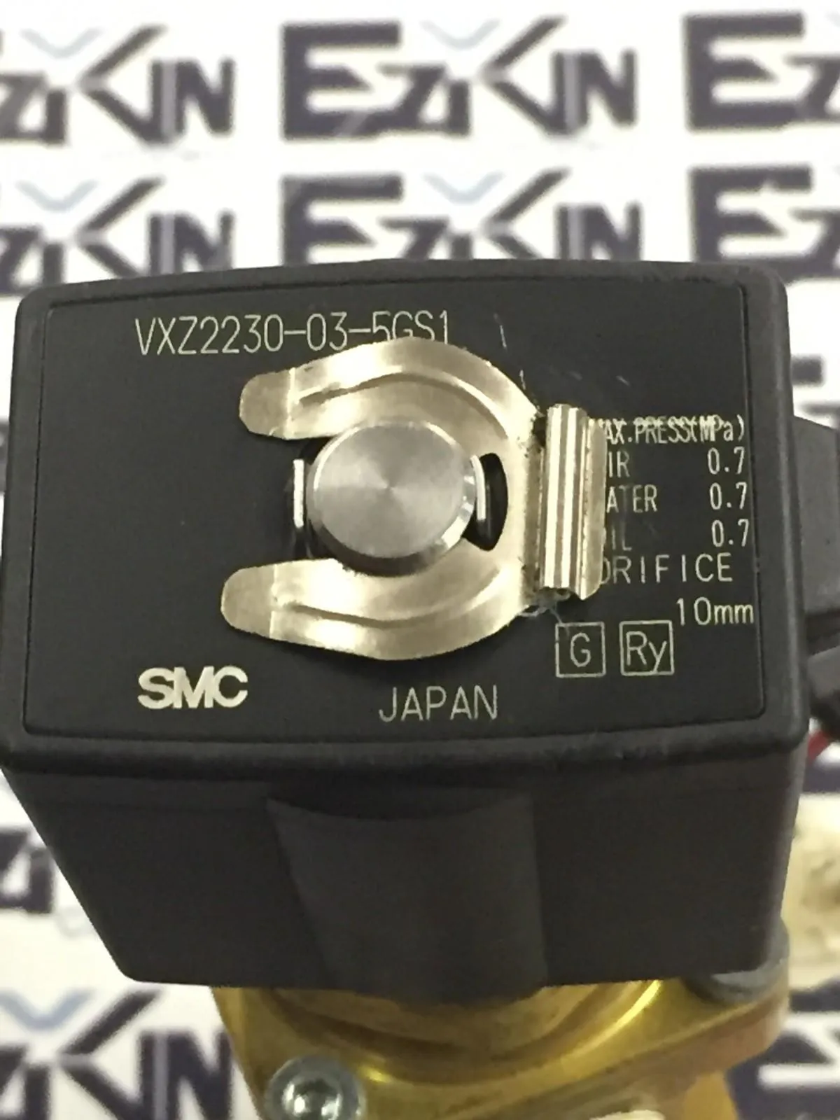 SMC VXZ2230-03-5GS1 Solenoid Valves Assy W/Block 