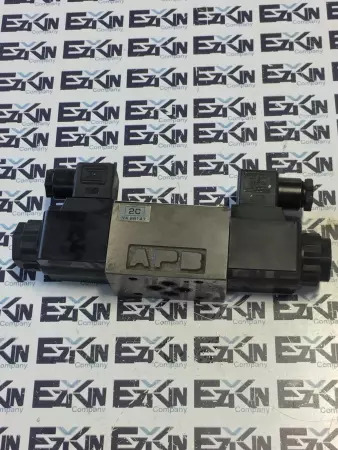 TOKIMEC DG4V-3-2C-M-U1-T-7-52 DIRECTIONAL CONTROL VALVE 