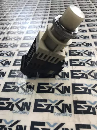 Fuji AH25 Pushbutton Momentary Switch 