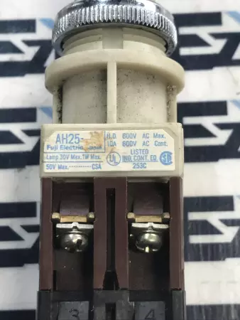 Fuji AH25 Pushbutton Momentary Switch 