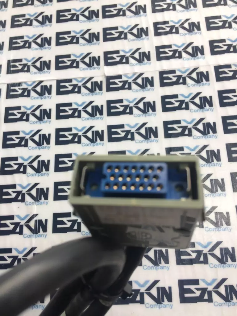 GE Fanuc 2003-T233 / RC01C Robotic Cable L=0.8MC, MR20LW Connector 