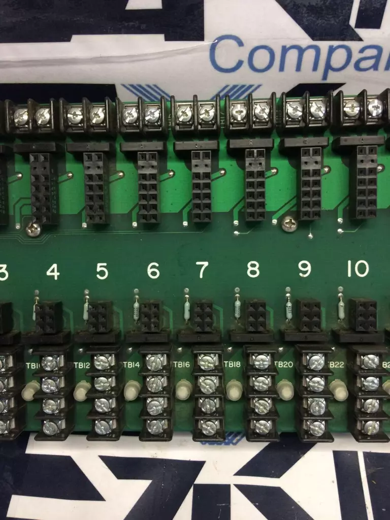 Analog Devices 3B01 16 16-Channel Backplane Module with AC1307 Power Supply 