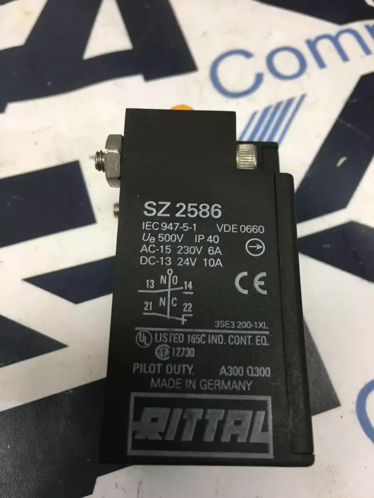 Rittal SZ 2586 Limit Switch AC-15 230V 6Amp DC-13 24V 10Amp 