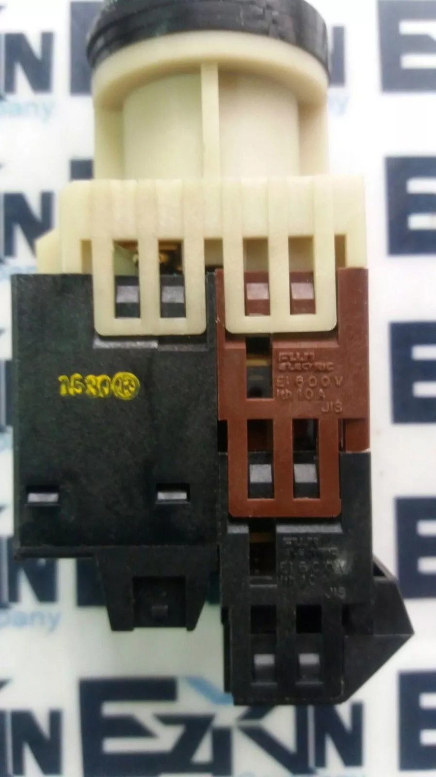 Fuji Electric AH25-L 2-Pole Command Switch Lamp 600V 10A 