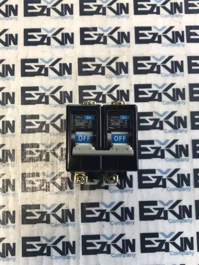 Fuji Electric CP32D 2-Pole Circuit Breaker 5Amp 250V 