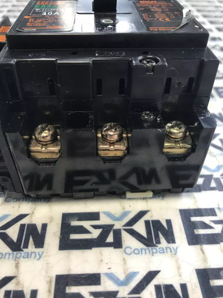 Fuji Electric EA33 3-Pole Circuit Breaker 220VAC 30Amp 