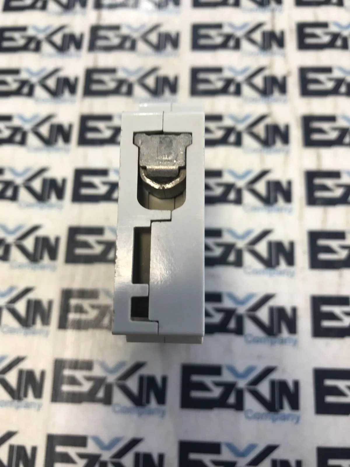 AEG Elfa E81 U4A Elfa 1-Pole Circuit Breaker 240/415V 4Amp 