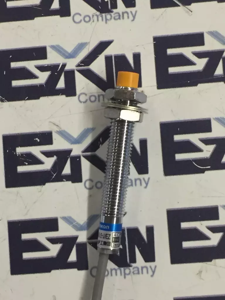 Omron LJ8A3-2-J/EZ Proximity Sensor 