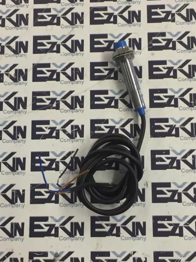 Unknown LJ12A3-4-Z/BY Inductive Proximity Sensor 
