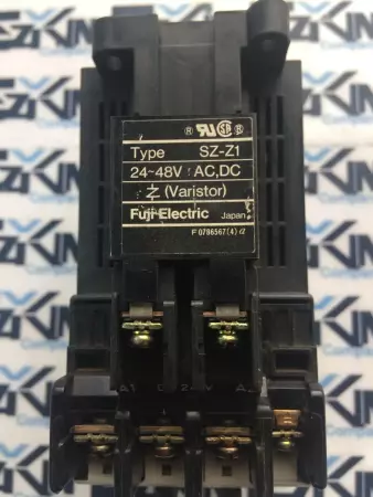 Fuji Electric SC-4-1/G AND SZ-Z1 Contactor Assembly, Max. 660V 32Amp 