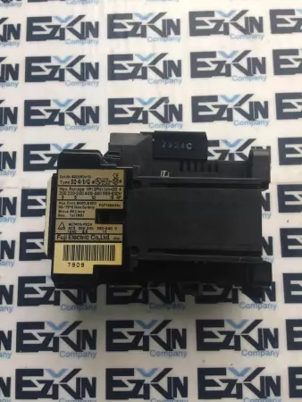 Fuji Electric SC-4-1/G AND SZ-Z1 Contactor Assembly, Max. 660V 32Amp 