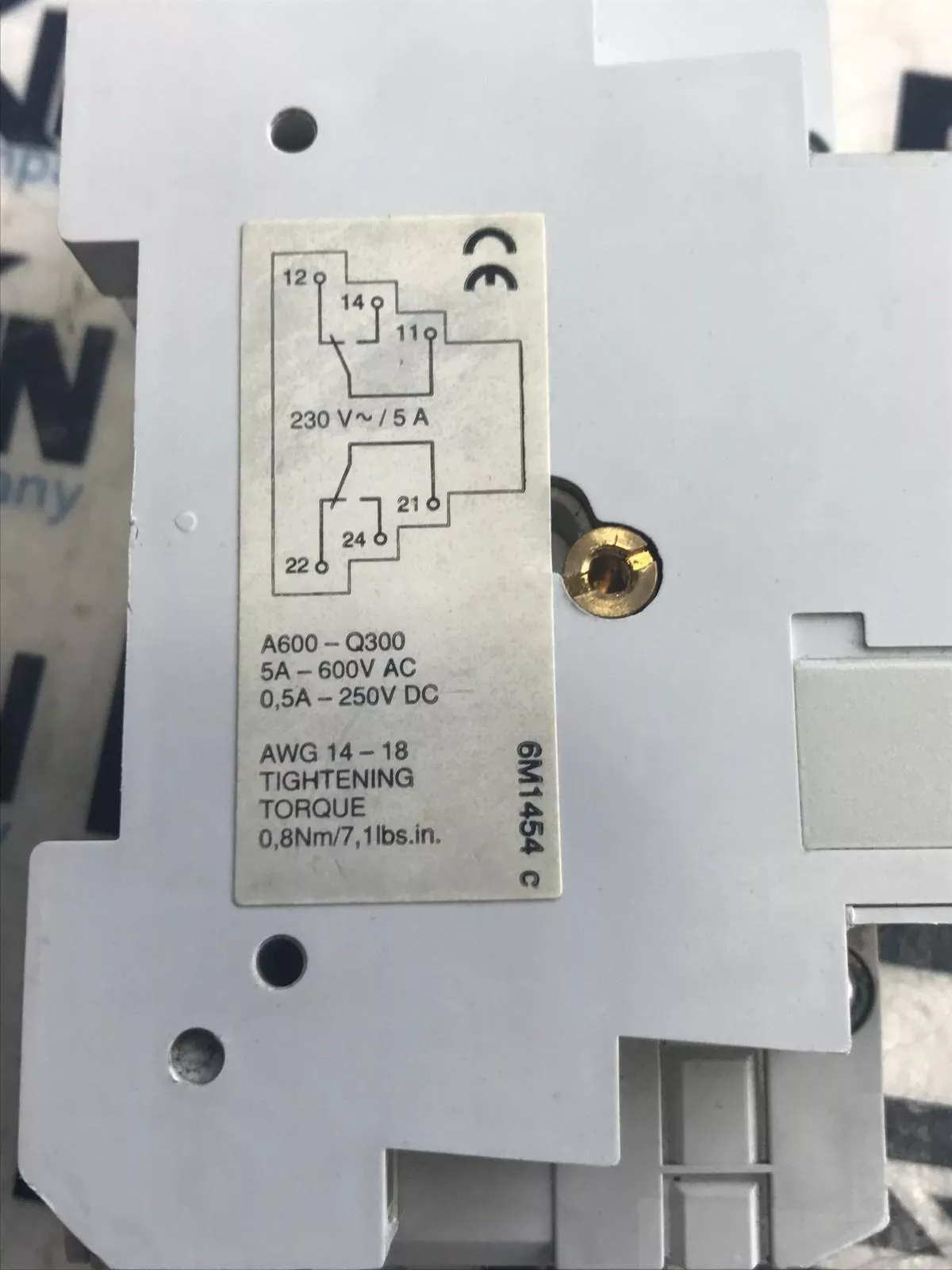Moeller FAZN C10 1-Pole Circuit Breaker 277VAC 10Amp W/Auxiliary 250 VDC 0.5A 