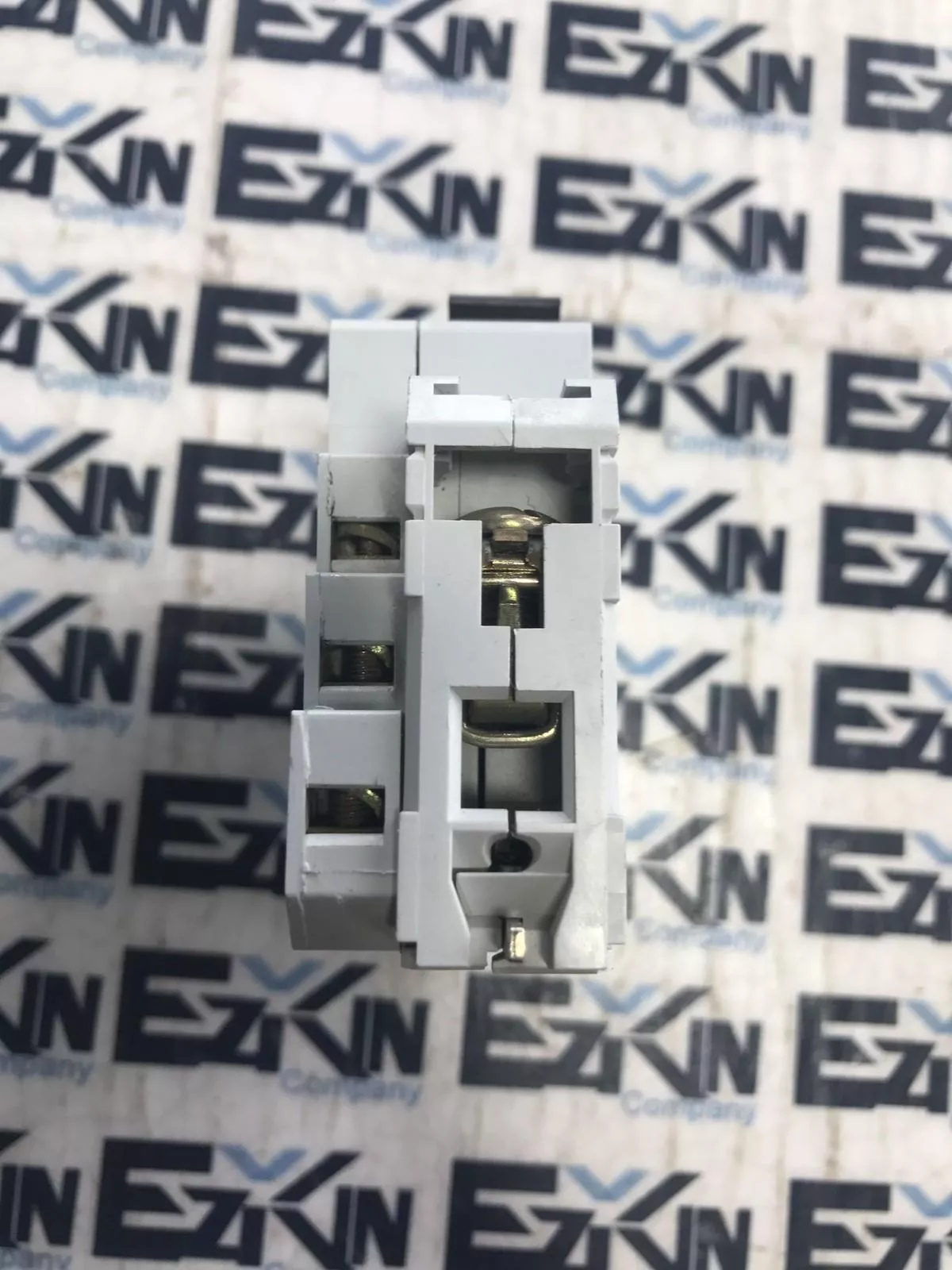Moeller FAZN C10 1-Pole Circuit Breaker 277VAC 10Amp W/Auxiliary 250 VDC 0.5A 