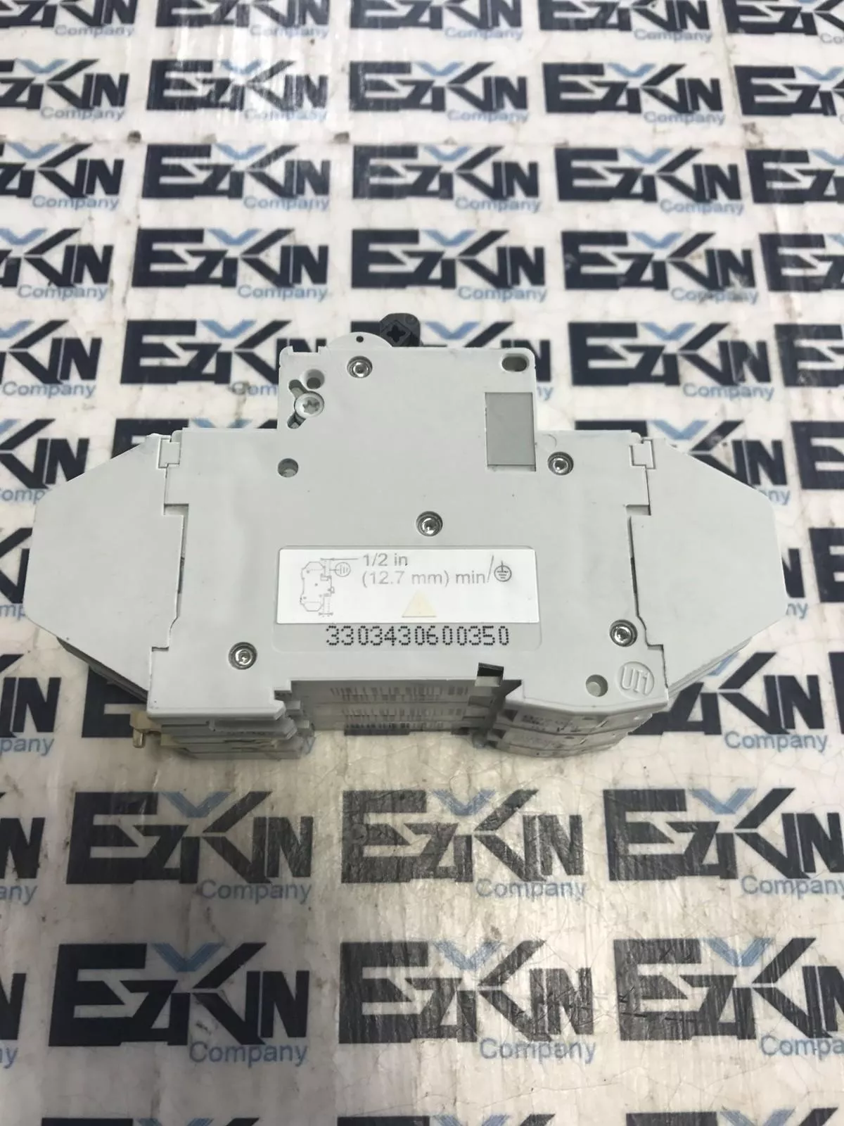 Merlin Gerin MULTI9 C60 C1A 2-Pole Circuit Breaker 240V 1A W/Auxiliary Contact 