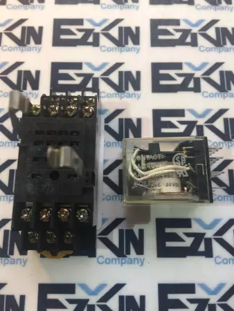 Omron MY4N Relay 5Amp 24VDC Coil W/0240YT Socket Base Lot of 9