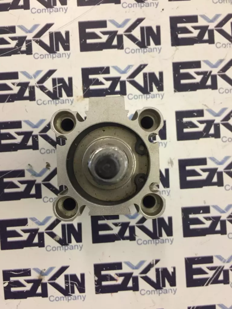 SMC CDQ2B32-15DZ Air Cylinder, 32mm Bore 15 mm Stroke, 1.0MPa Max 